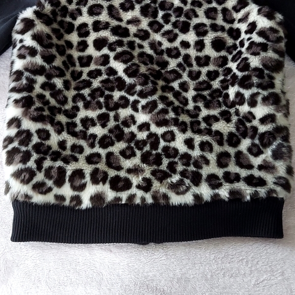 2012 PINK VS Leopard Faux Fur Full Zip Gold Foil Hooded Sweater - Picture 15 of 16